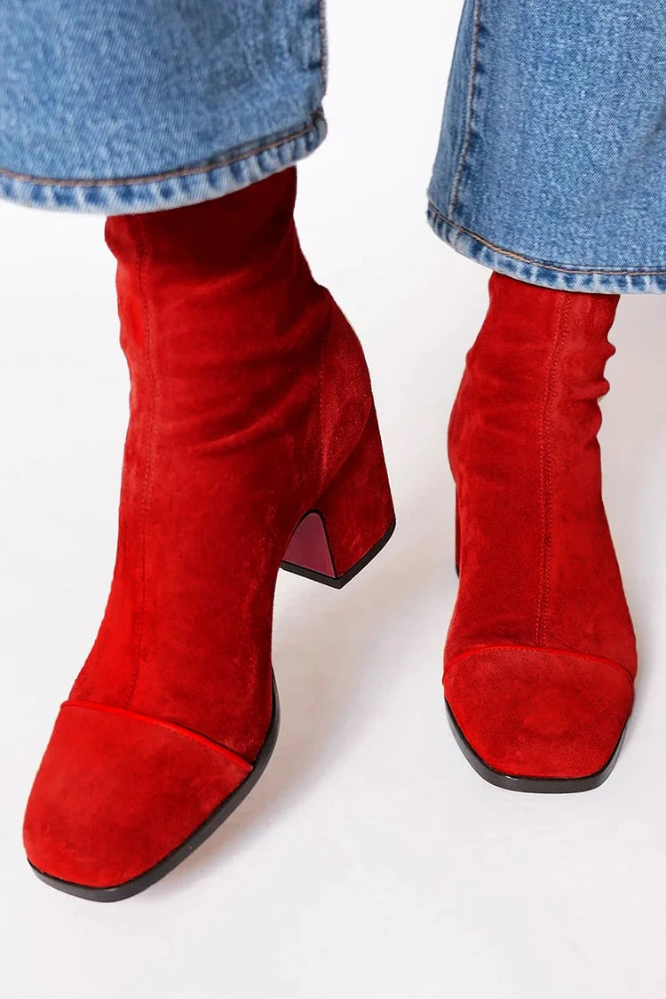Red / 8.5