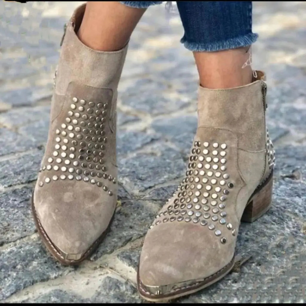 Brown / 8.5