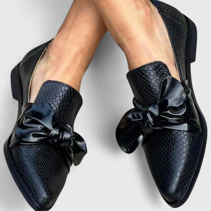 Black / 9